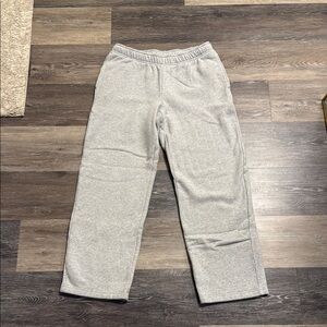 Aritzia Cozy Sweatfleece Mega Straight Sweatpant